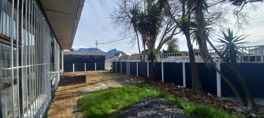 3 Bedroom Property for Sale in Wetton Western Cape